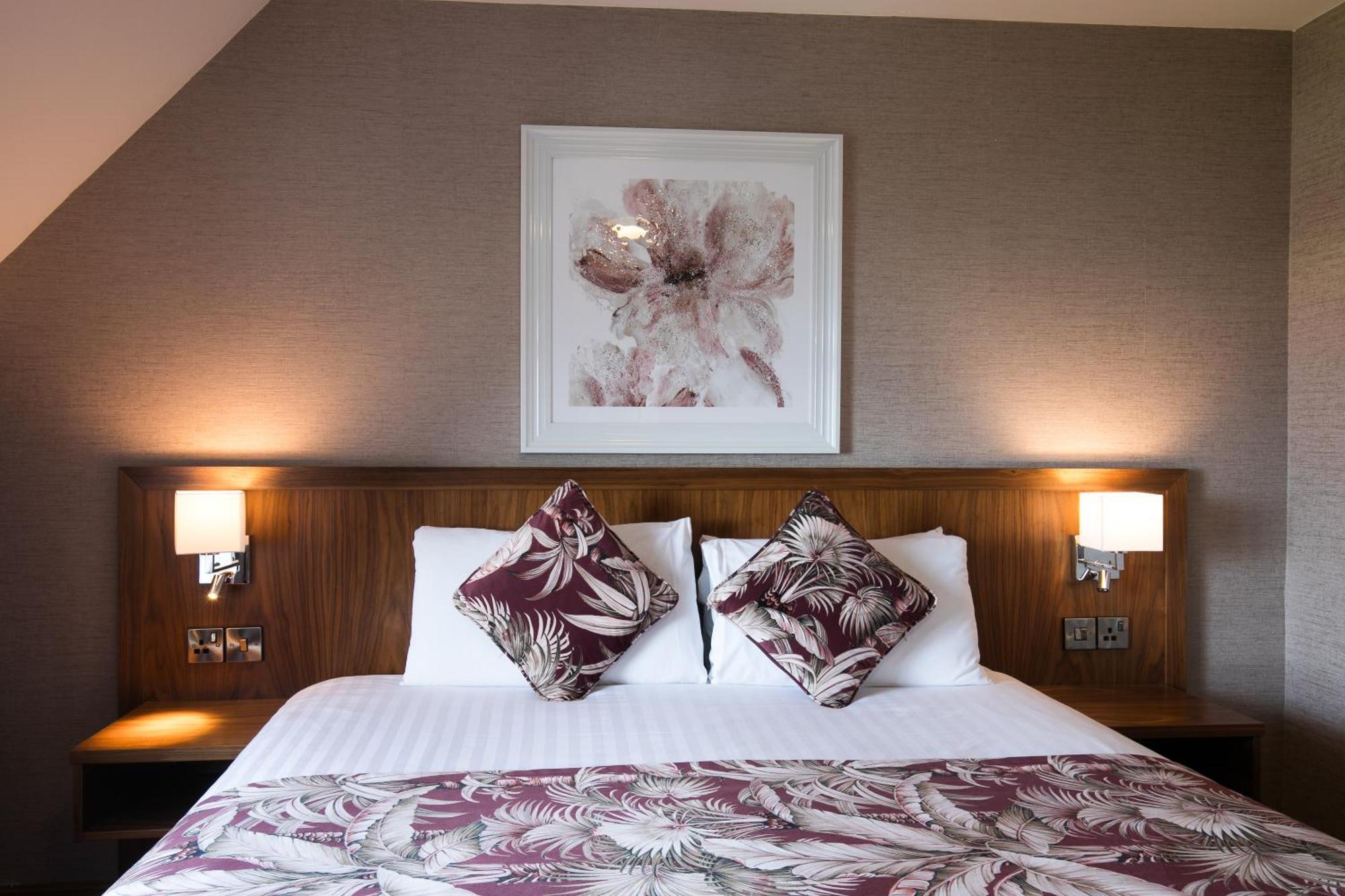 Holyrood Hotel - Leisure Centre & The Spa At Orchids Bundoran Exterior photo